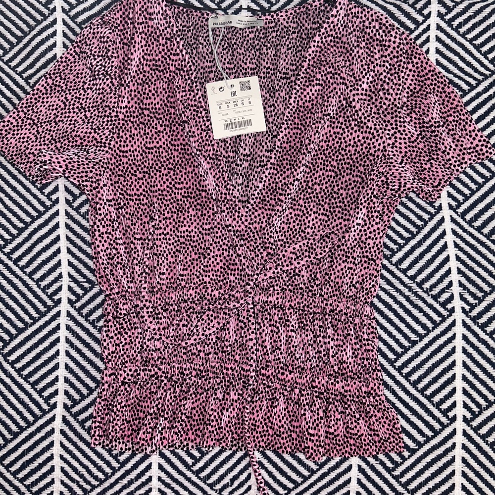 Pull and Bear pink blouse. Not crop top